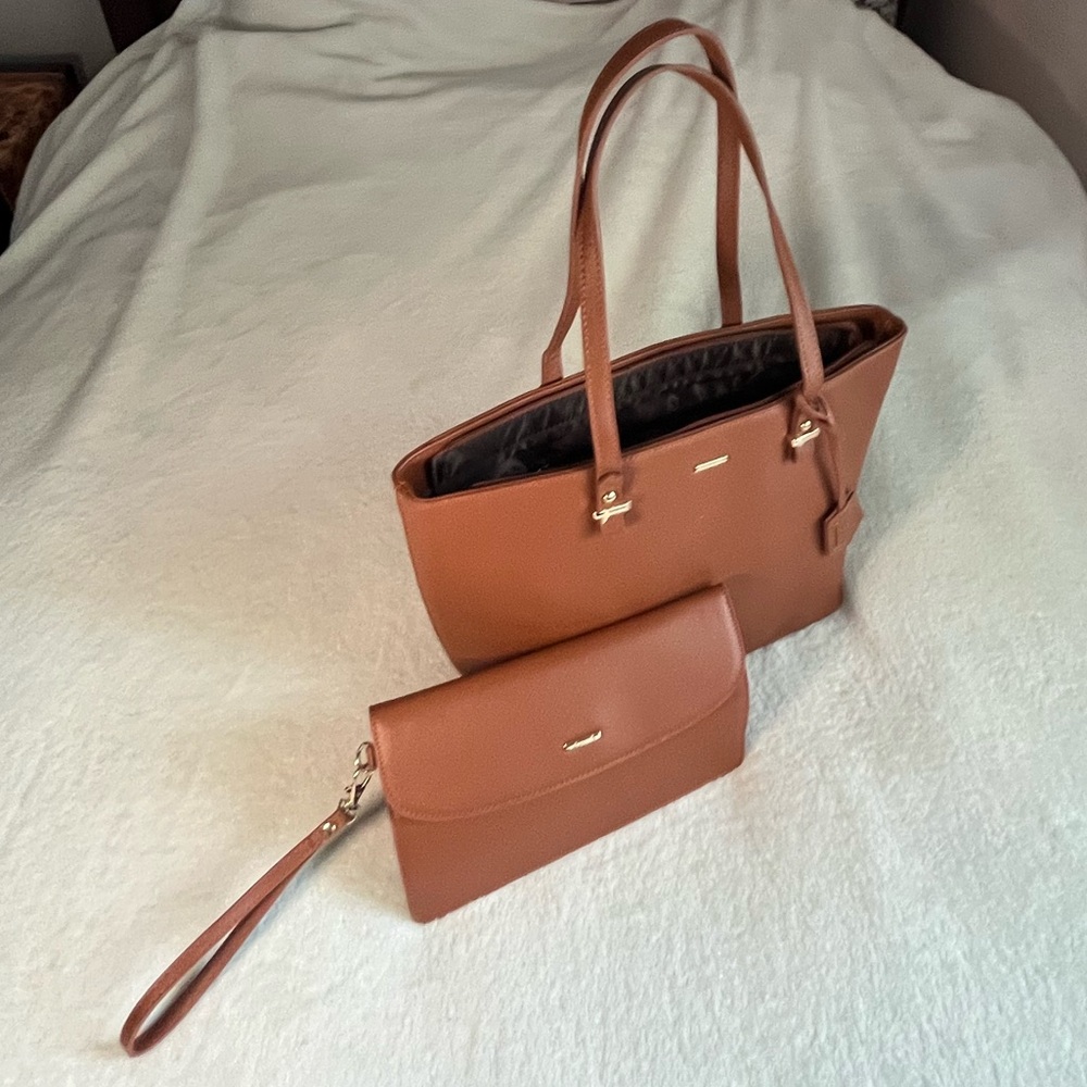 Brown Leather Tote and Clutch Set - Picture 5 of 6